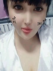 喜欢叼鸡巴的小姐姐