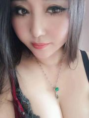 漂亮巨乳美娇娘