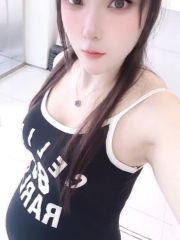 肤白人美性感美女