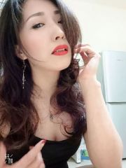 二刷大屁股玲玲