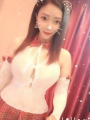 服务超棒的大奶妹