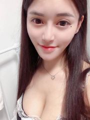 性感迷人潮喷大奶极品骚妹