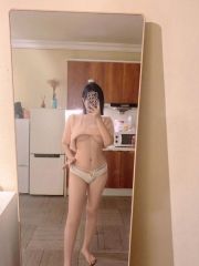 小女友小穴超紧粉嫩好甜