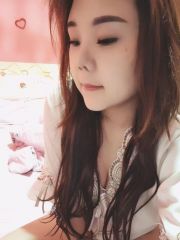 高颜值乖巧的妹妹