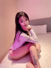 服务系妩媚丰满长腿骚货