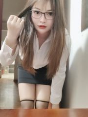 兼职芸儿逼紧粉嫩