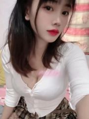 服务很好漂亮温柔但是小贵