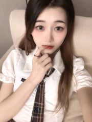 上粉下紧的小骚妹