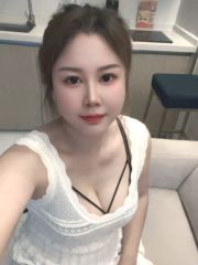 粉嫩风骚淫荡小姐姐