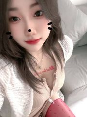 浦东嫩妹子在我胯下呻吟