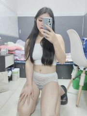 细腿妹子兼职骚得很