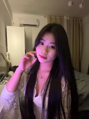 皮肤白逼嫩奶子软绵绵的，推荐去试一下不贵不事不催