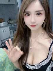 南湖粉嫩敏感大奶妹